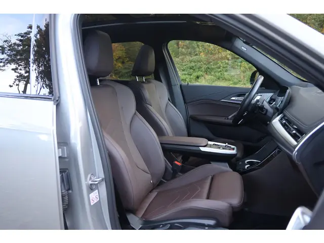 BMW X1 xDrive30e 2023 Hybride Benzine 19