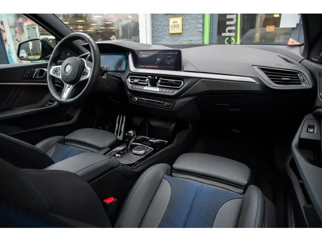 BMW 2 Serie Gran Coupé 218i M Sport 2024 Benzine 19