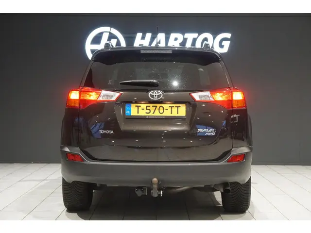 Toyota RAV4 2.2D Style 4WD 2015 Diesel 6