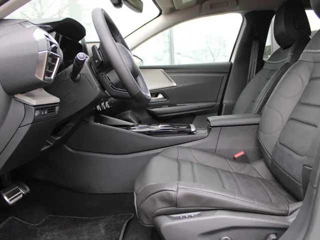 Citroën C5 X HYBRID 145 MAX 2026 Hybride Benzine 10