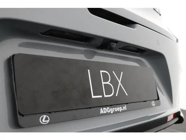 Lexus LBX Elegant 2WD 2025 Hybride Benzine 38
