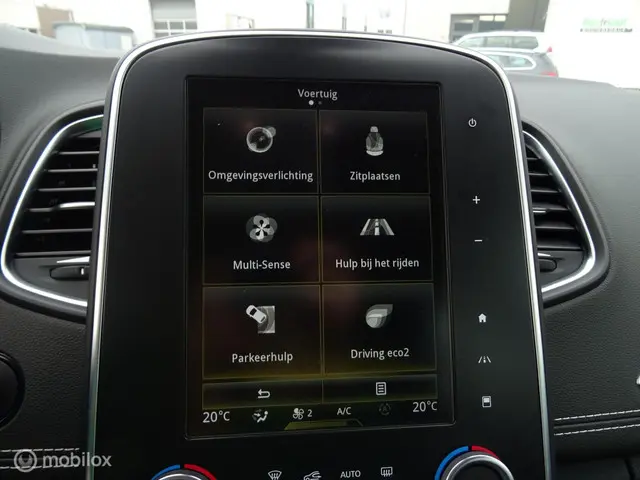 Renault Scénic TCe 130 Intens 2018 Benzine 32