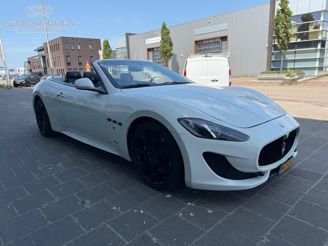 Maserati GranCabrio 4.7 Sport 2014 Benzine 3
