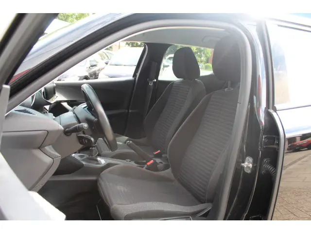 Peugeot 2008 1.2 PureTech Active//Airco! 2021 Benzine 5