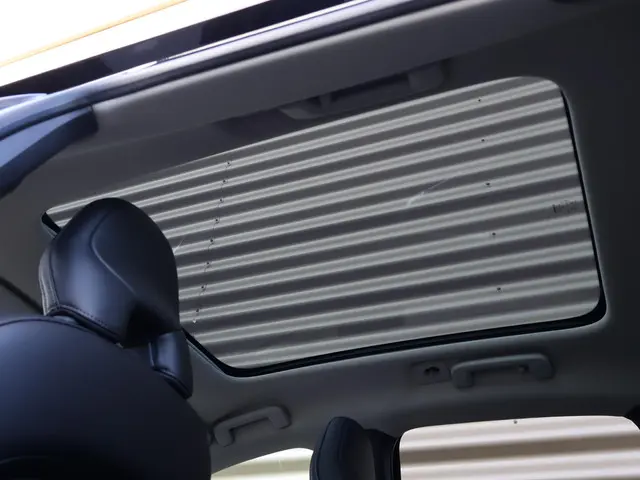 Volvo V40 Cross Country T3 Polar+ Luxury 2019 Benzine 17