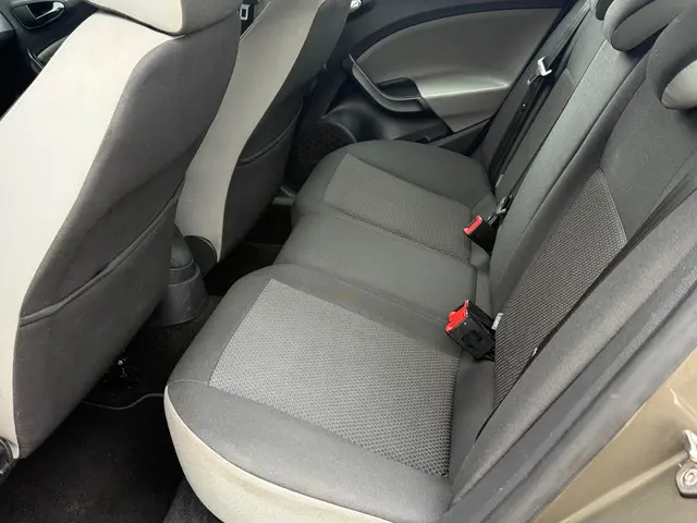 SEAT Ibiza ST 1.0 EcoTSI Style Connect 2016 Benzine 12