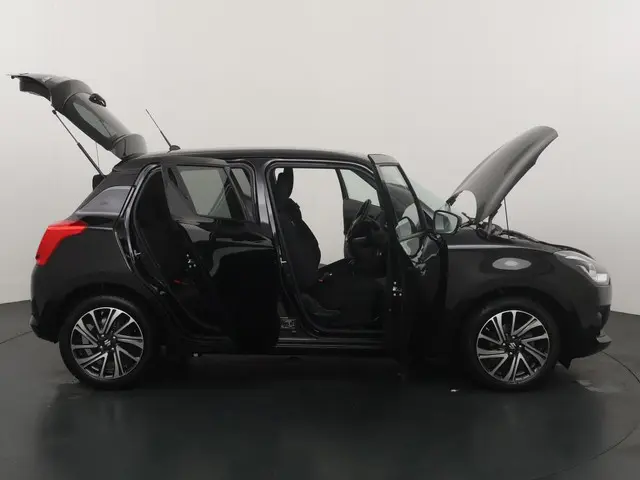 Suzuki Swift 1.2 Style Smart Hybrid 2023 Benzine 24