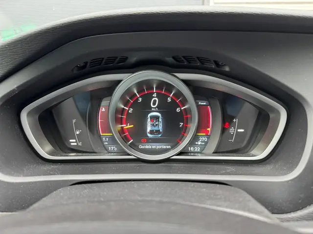 Volvo V40 1.6 T2 Kinetic 2015 Benzine 15