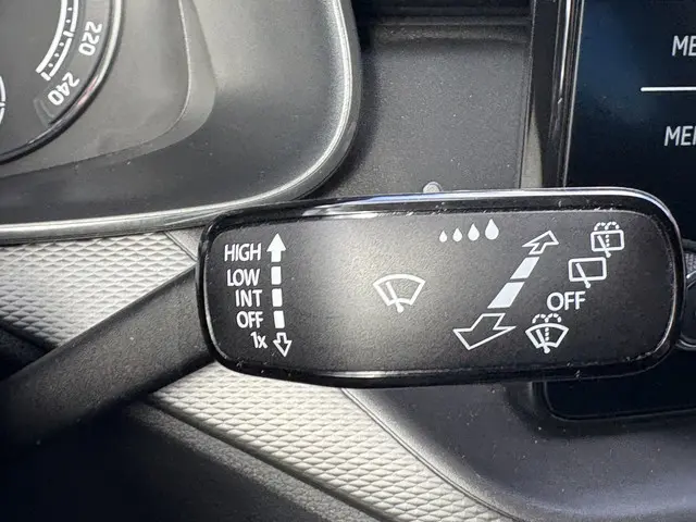 Škoda Kamiq 1.0 TSI Ambition 2022 Benzine 12