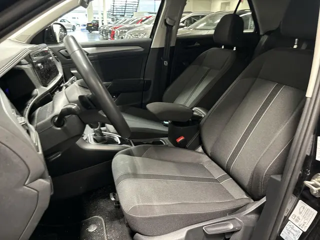 Volkswagen T-Roc 1.5 TSI 150pk DSG Life 2023 Benzine 5