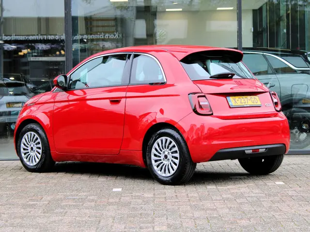 Fiat 500e RED 24 kWh 2023 Elektrisch 2