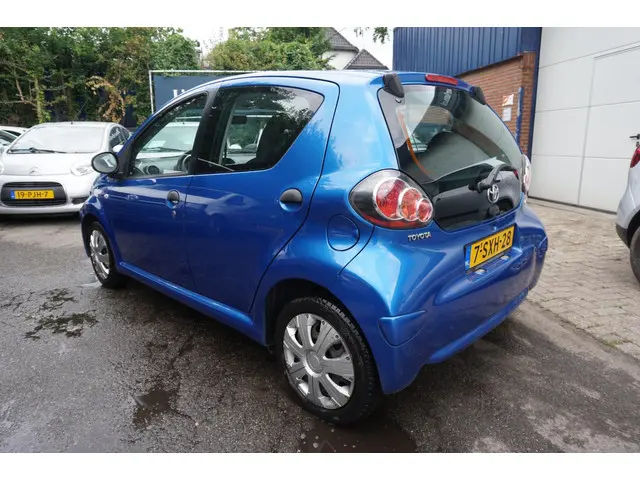 Toyota Aygo 1.0 VVT-i Access 2014 Benzine 4