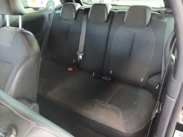 Citroën DS3 1.2 PureTech So Chic 2015 Benzine 8