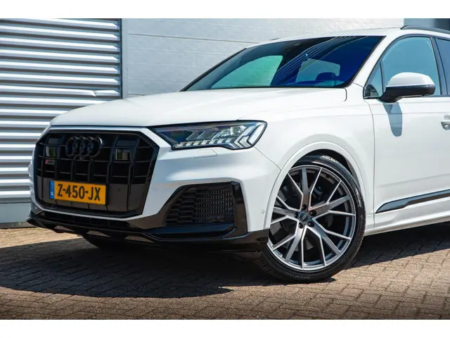 Audi Q7 4.0 TFSI SQ7 quattro 2022 Benzine 35