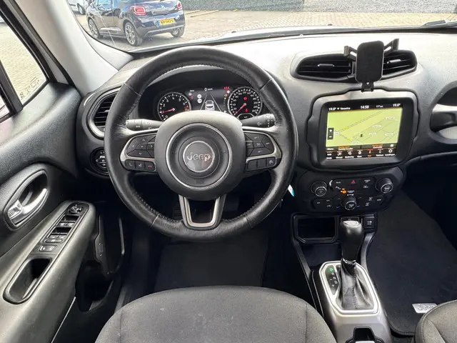 Jeep Renegade 1.3T Limited / Navi / Trekhaak 2019 Benzine 5