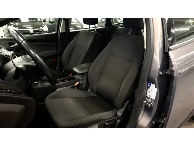 Ford Focus 1.0 Titanium Edition 2015 Benzine 14