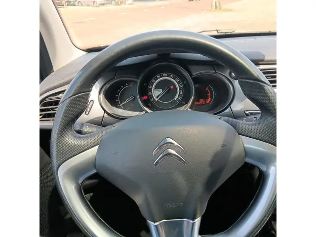 Citroën C3 1.2 VTi Exclusive 2014 Benzine 14