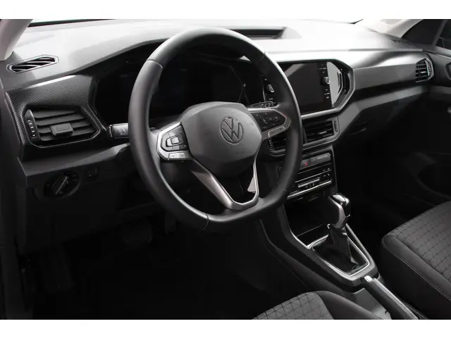 Volkswagen T-Cross 1.0 TSI 110pk DSG Life 2022 Benzine 9