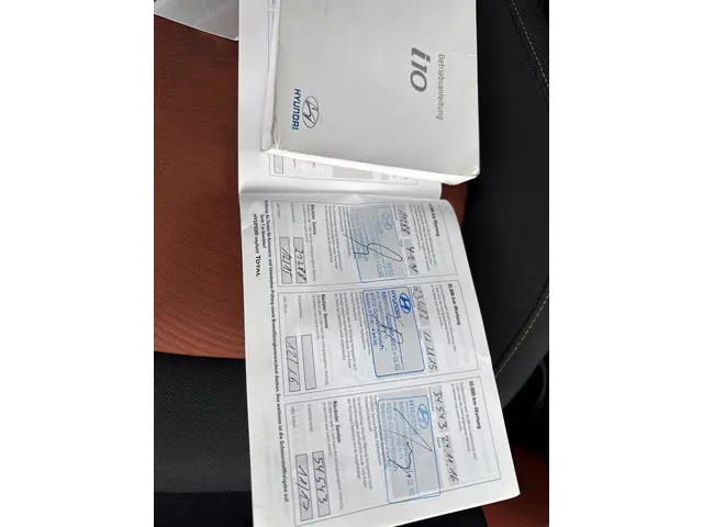 Hyundai i10 1.2 i-Vision 2013 Benzine 12