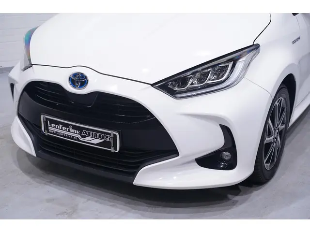 Toyota Yaris 1.5 Hybrid Dynamic 2021 Hybride Benzine 11