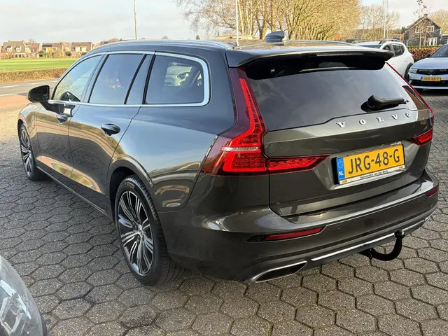 Volvo V60 2.0 B5 Inscription 2021 Hybride Benzine 6