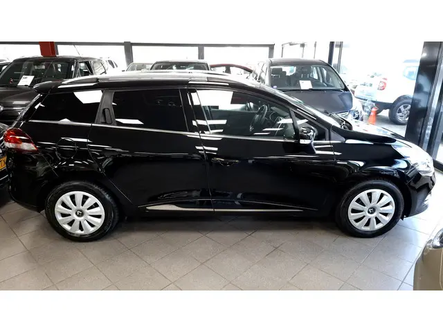 Renault Clio Estate 1.2 TCe Limited 2018 Benzine 7
