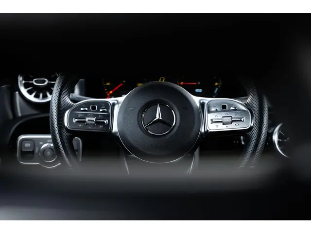 Mercedes-Benz CLA 250 e AMG 2020 Hybride Benzine 30