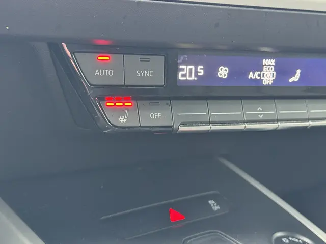 Audi Q4 e-tron 35 Edition 55 kWh 2022 Elektrisch 16