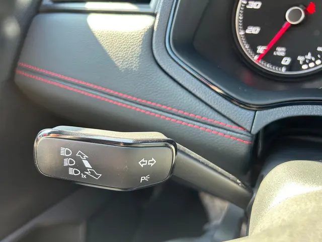 SEAT Ibiza 1.0 TSI FR Business Intense 2021 Benzine 22