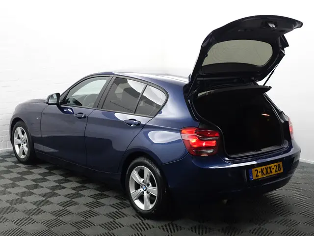 BMW 1 Serie 114i EDE High Executive 2013 Benzine 29