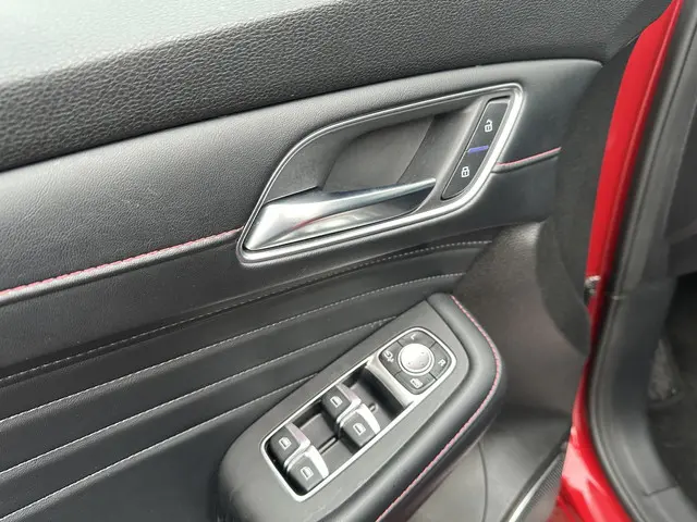 MG EHS 1.5 TGDI Luxury 2023 Hybride Benzine 16