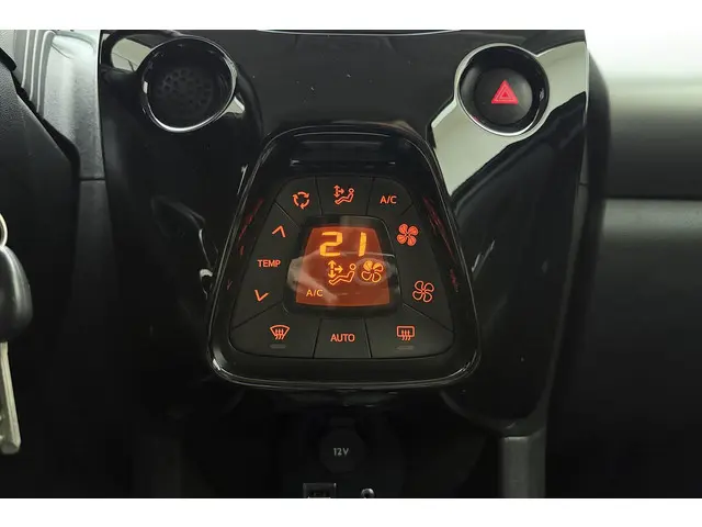 Citroën C1 1.0 VTi Shine 2017 Benzine 23