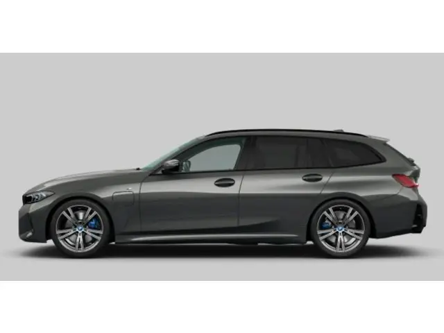 BMW 3 Serie Touring 330e 2024 Hybride Benzine 19