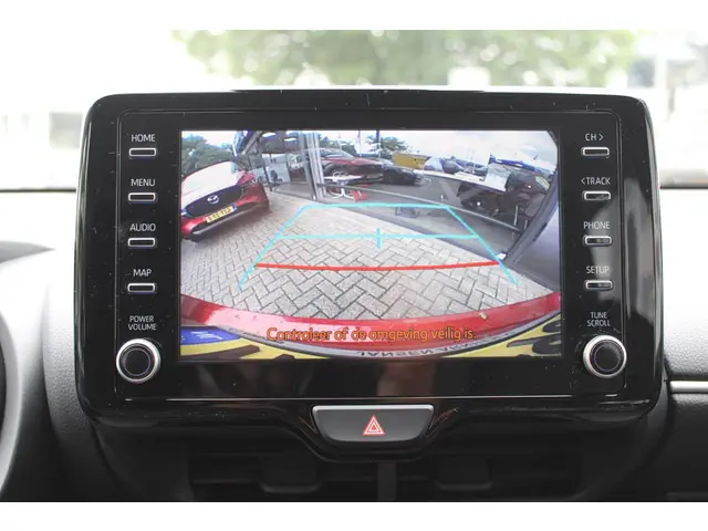 Mazda 2 Hybrid 1.5 Homura 2022 Hybride Benzine 22