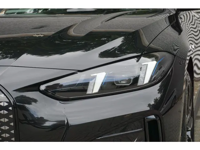 BMW i4 Gran Coupé eDrive35 2025 Elektrisch 16