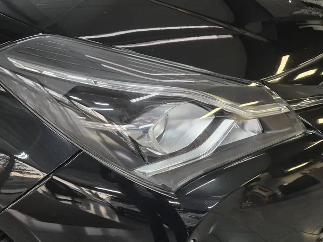 Toyota Yaris 1.5 Hybrid Dynamic 2019 Hybride Benzine 32