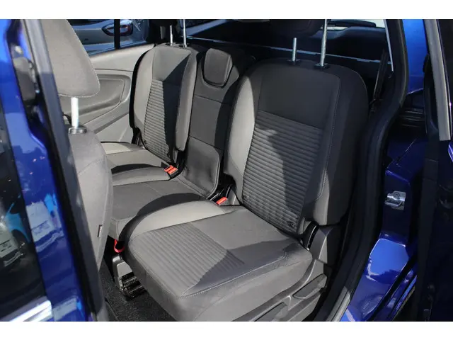 Ford Grand C-Max 1.0 Titanium 2018 Benzine 14