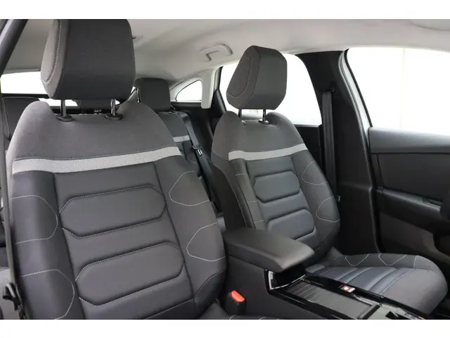 Citroën C4 1.2 Puretech Plus 2024 Benzine 10