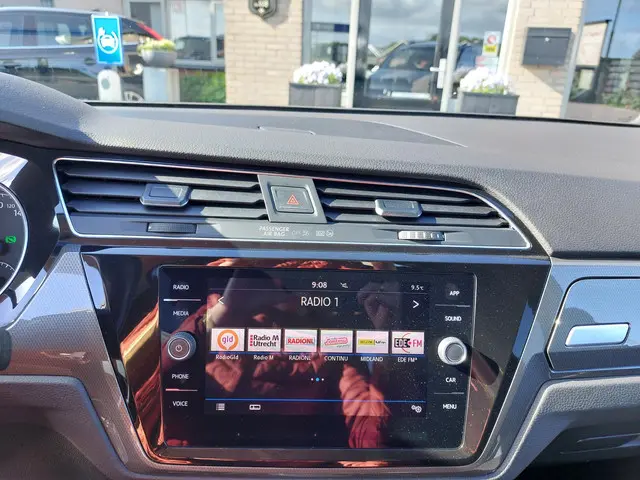 Volkswagen Touran 1.6 TDI Highline 7p 2019 Diesel 27