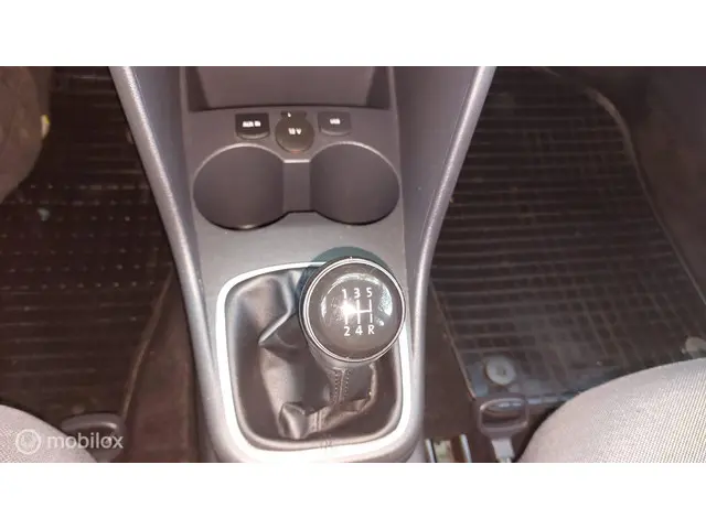 Volkswagen Polo 1.0 R-Line 2017 Benzine 17