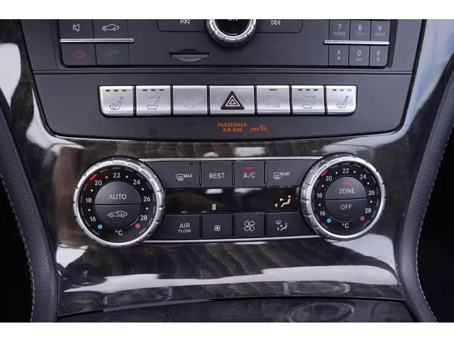 Mercedes-Benz SL 500 2017 Benzine 54