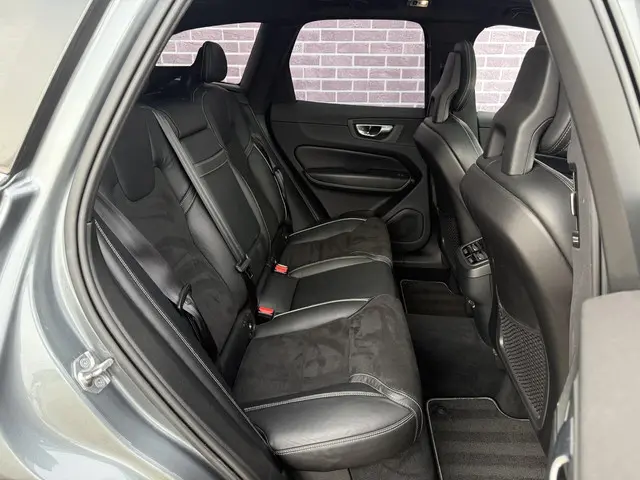 Volvo XC60 2.0 T6 AWD R-Design 2018 Benzine 6