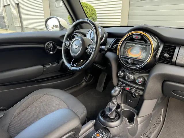 MINI Cooper Mini 1.5 Salt Business 2018 Benzine 3
