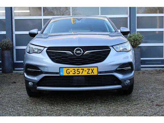 Opel Grandland X 3