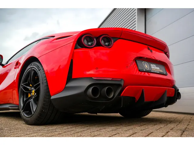 Ferrari 812 Superfast 6.5 V12 HELE 2019 Benzine 47