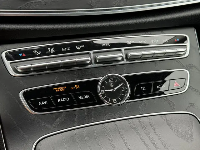 Mercedes-Benz E-Klasse 200 Premium 2018 Benzine 19