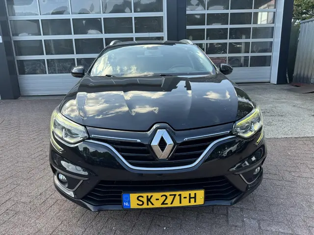 Renault Mégane Estate 1.2 TCe Limited 2018 Benzine 2