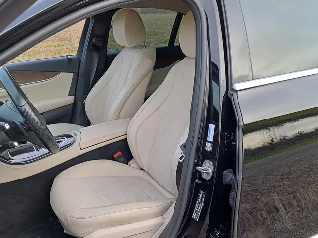 Mercedes-Benz E-Klasse 2
