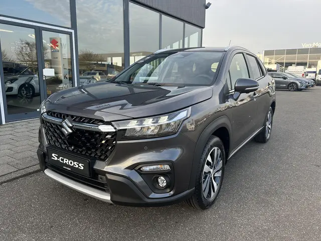 Suzuki S-Cross 1.5 Hybrid Style 2024 Hybride Benzine 4