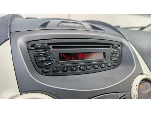 Ford Ka 1.2 Style start/stop 2015 Benzine 13